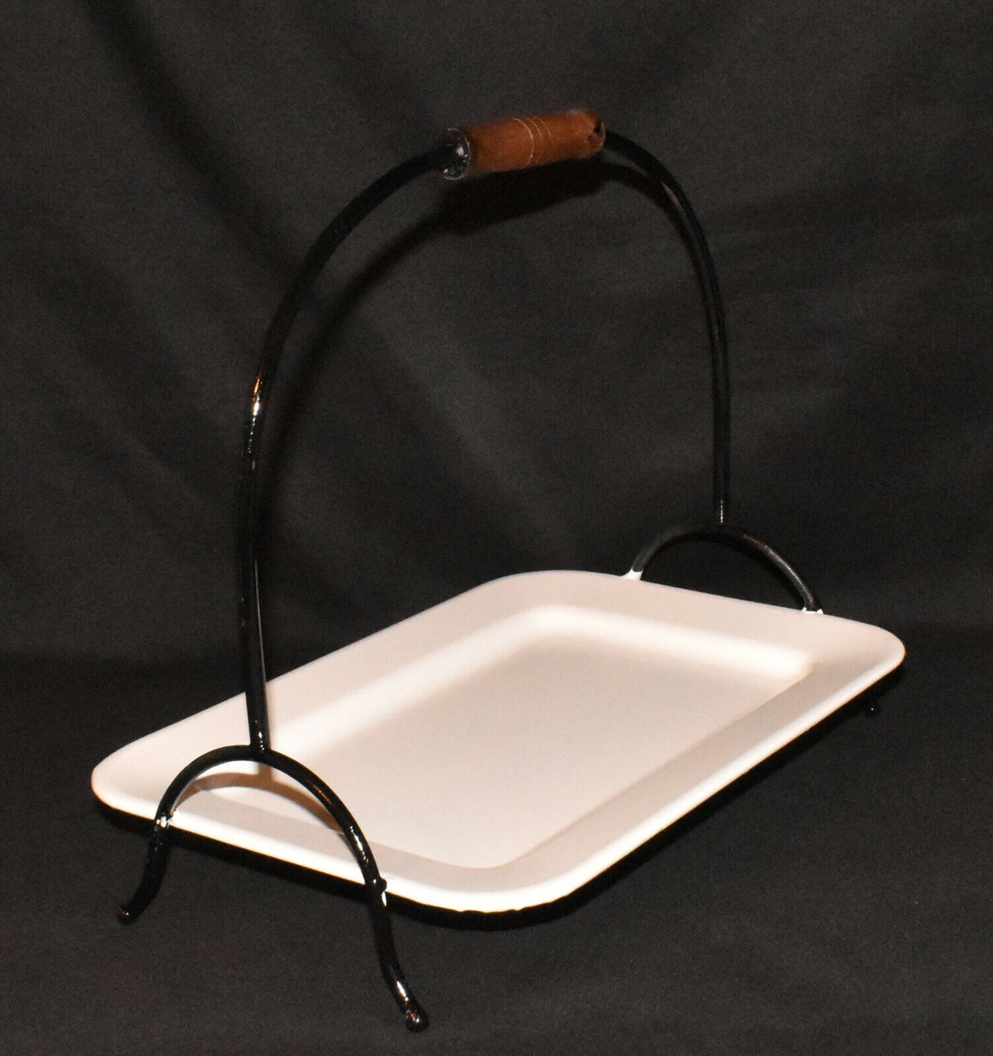 14" Rustic White Enamel Serving Tray Footed Wooden Handle Farmhouse Cottage New