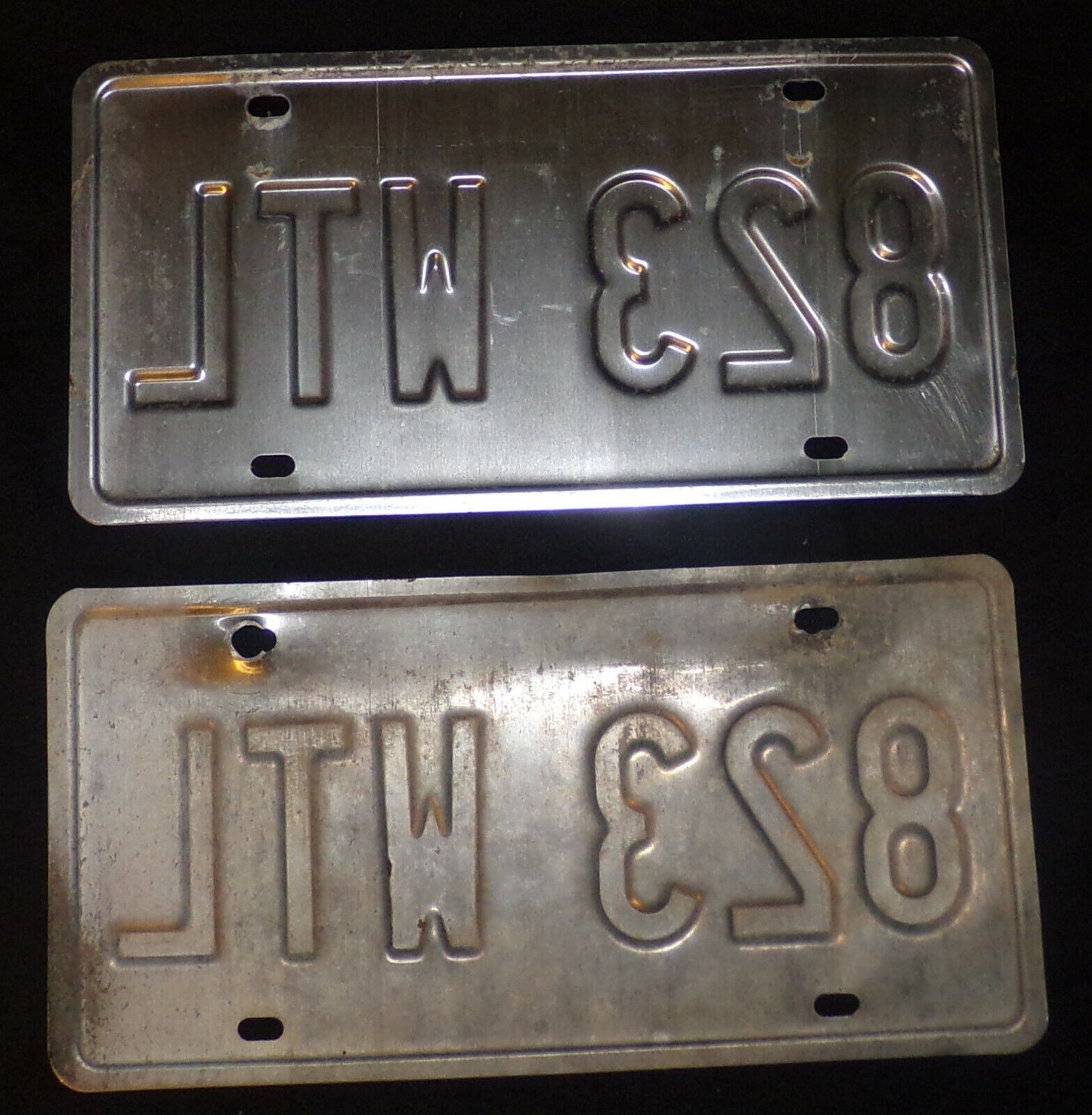 Retired License Plate Texas 823-WTL Pair 2000-2009 Shuttle Cowboy Oil Derricks