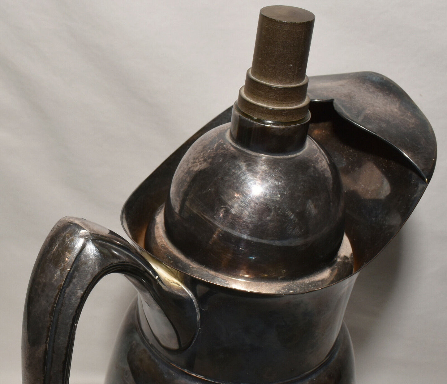 Antique Wallace Silverplate Water Ice Tea Pitcher with Ice Lip & Lid 12" Pitcher