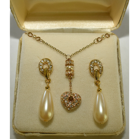 Vintage Richelieu Pearl & Crystal Necklace Set Heart Necklace w Dangle Earrings New Old Stock