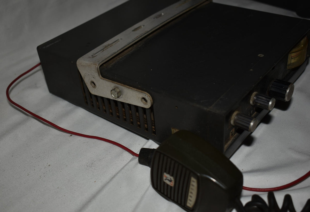 Vintage EF Johnson Messenger 323 CB Radio 23 Channel Untested