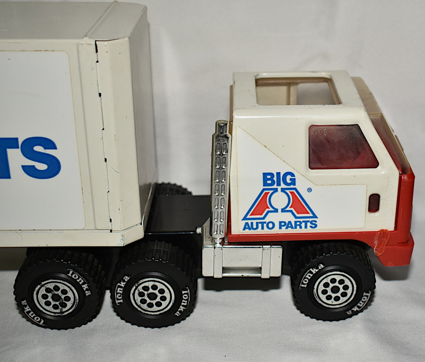 Vintage 1978 Tonka Big A Auto Parts 18-Wheeler Semi Truck Cab & Trailer EUC
