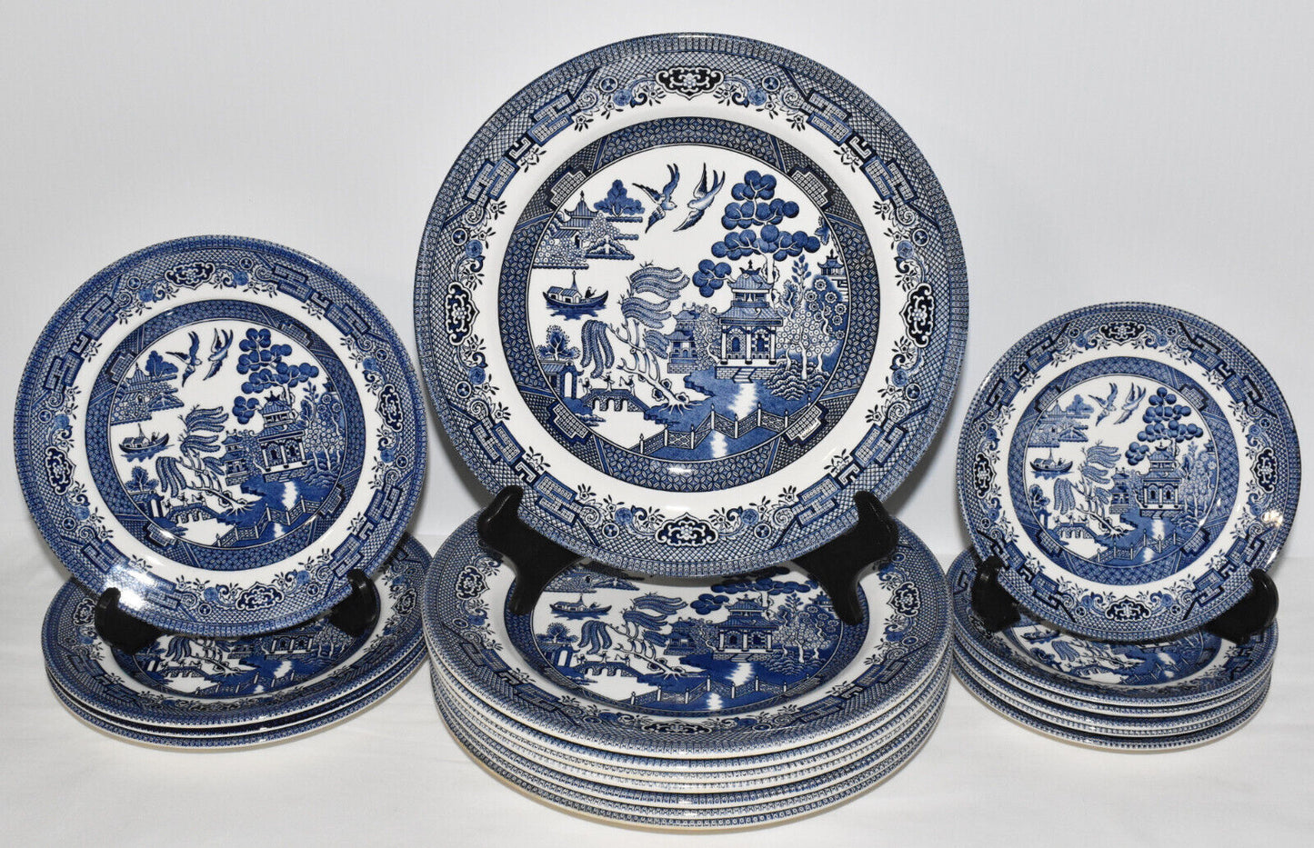 Vintage Churchill Blue Willow Earthenware 48pc Dinnerware Set Blue & White Dishes