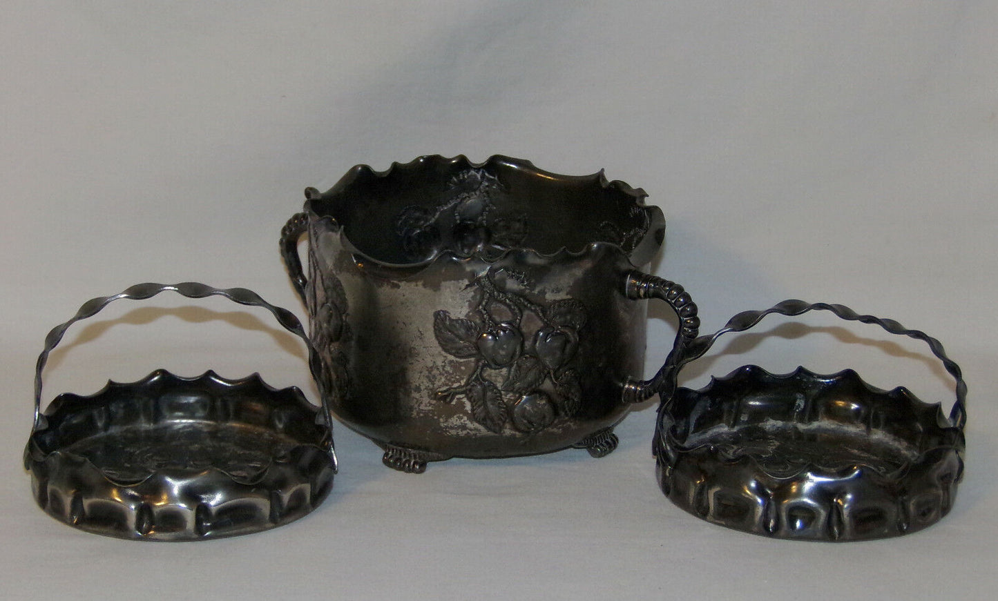 Antique Pairpoint Silverplate Baskets Quadruple Plate Repousse Baskets 3pc Set