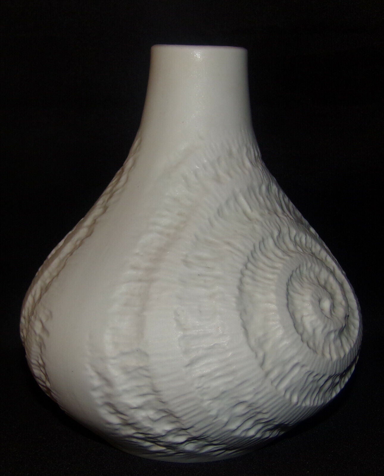 Vintage Handmade White Op Art Wood Grain Fossil Vase Bavaria Germany Mid Century