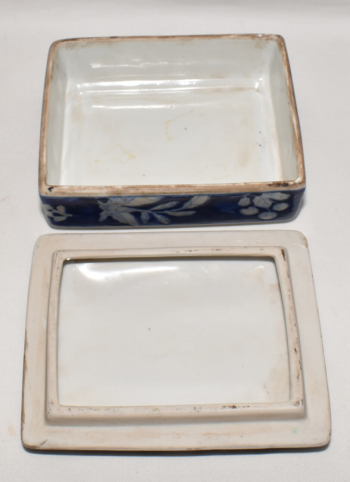 Mid/Late 20th Century Chinese Porcelain Trinket Box Hand Painted Floral Box Lid